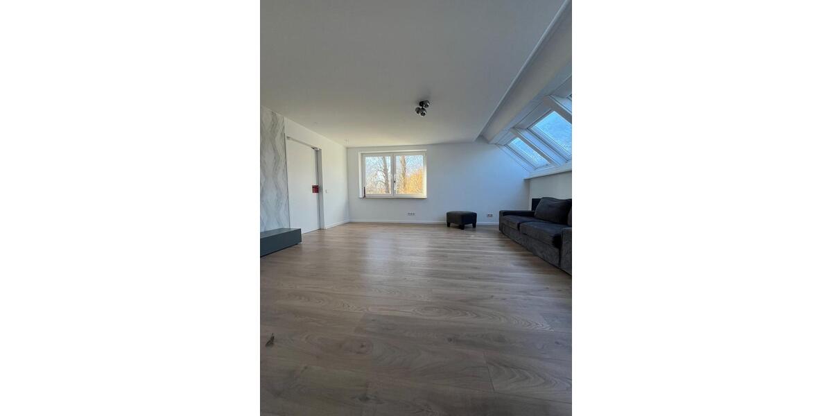 Etagenwohnung Braunschweig Wabe-Schunter-Beberbach - 5 Zimmer, 140 m&sup2;, 1.500&euro; | Angebot:26639370
