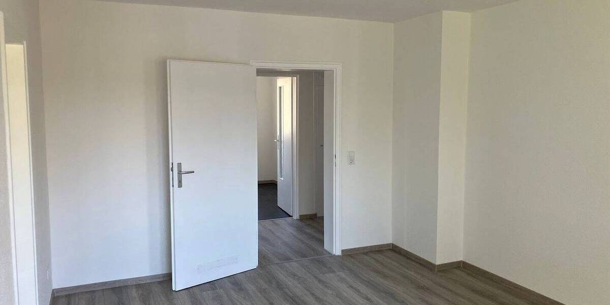 Etagenwohnung Salzgitter Lebenstedt - 4 Zimmer, 74 m&sup2;, 446&euro; | Angebot:26259206