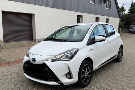 Toyota Yaris 49.500 km 12.900 &euro; Schellerten 31174