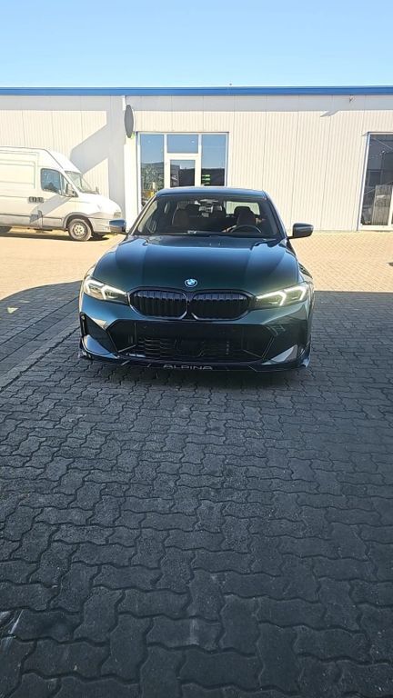B3