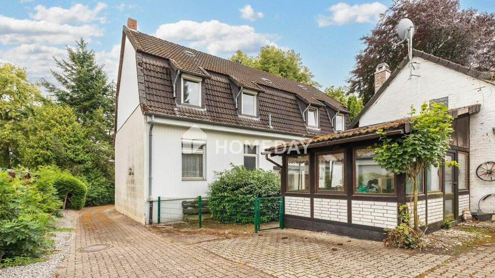 Mehrfamilienhaus mit 3 WE und großem Grundstück & Nebengebäude - perfekt für Familien oder Anleger 1 zimmer