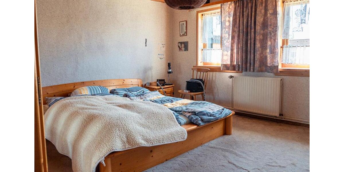 Einfamilienhaus Sickte - 8 Zimmer, 180 m&sup2;, 329.000&euro; | Angebot:27192313
