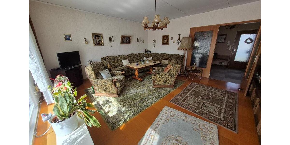 Mehrfamilienhaus, Wohnhaus Bad Salzdetfurth - 9 Zimmer, 160 m&sup2;, 260.000&euro; | Angebot:27203170