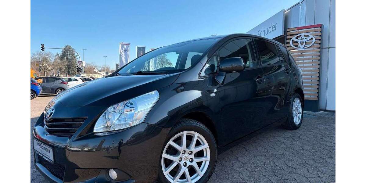 Toyota Verso 142.500 km 8.990 &euro; Hildesheim 31137