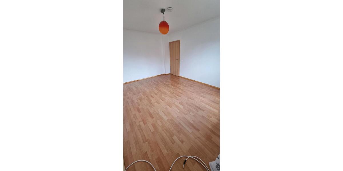 Etagenwohnung Braunschweig Lehndorf-Watenbüttel - 1 Zimmer, 110 m&sup2;, 450&euro; | Angebot:24239332