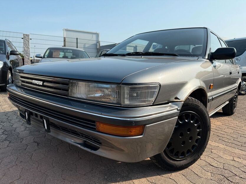 Toyota Corolla 125.000 km 1.999 € Hildesheim 31137