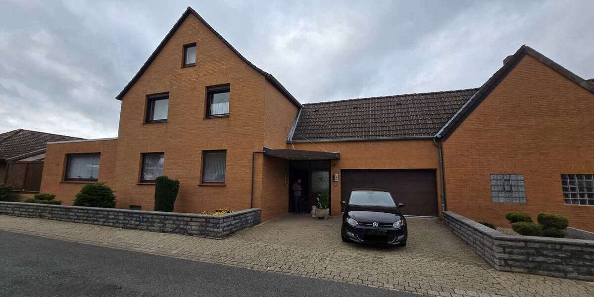 Einfamilienhaus Peine Peine Kernstadt - 5 Zimmer, 180 m&sup2;, 369.000&euro; | Angebot:25168321