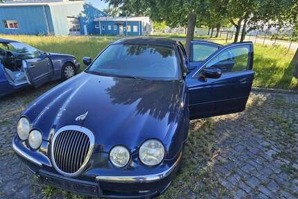Jaguar S-Type 222.422 km 1.500 &euro; Burgdorf 38272