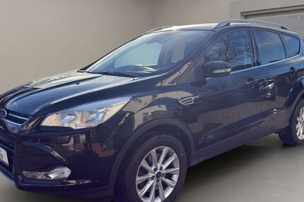 Ford Kuga 98.616 km 12.980 &euro; Braunschweig 38114