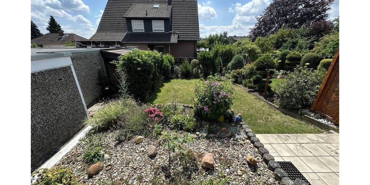 Reihenendhaus mit grünem Garten und Garage! 5 zimmer