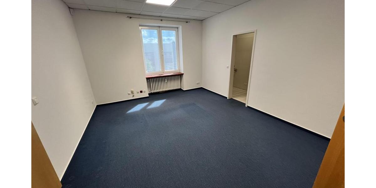 Büros zur Miete: von 208 m² bis 1.011 m² - Gewerbeobjekt Hildesheim Himmelsthür | Angebot:21137003