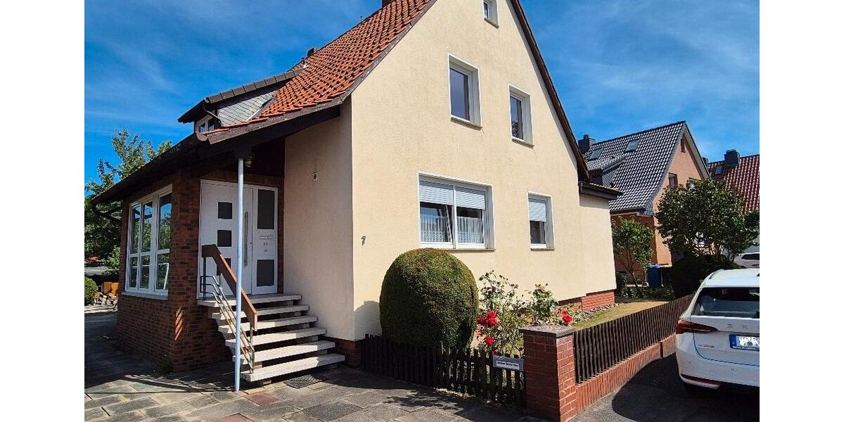 Einfamilienhaus Harsum - 8 Zimmer, 165 m&sup2;, 315.000&euro; | Angebot:27269920