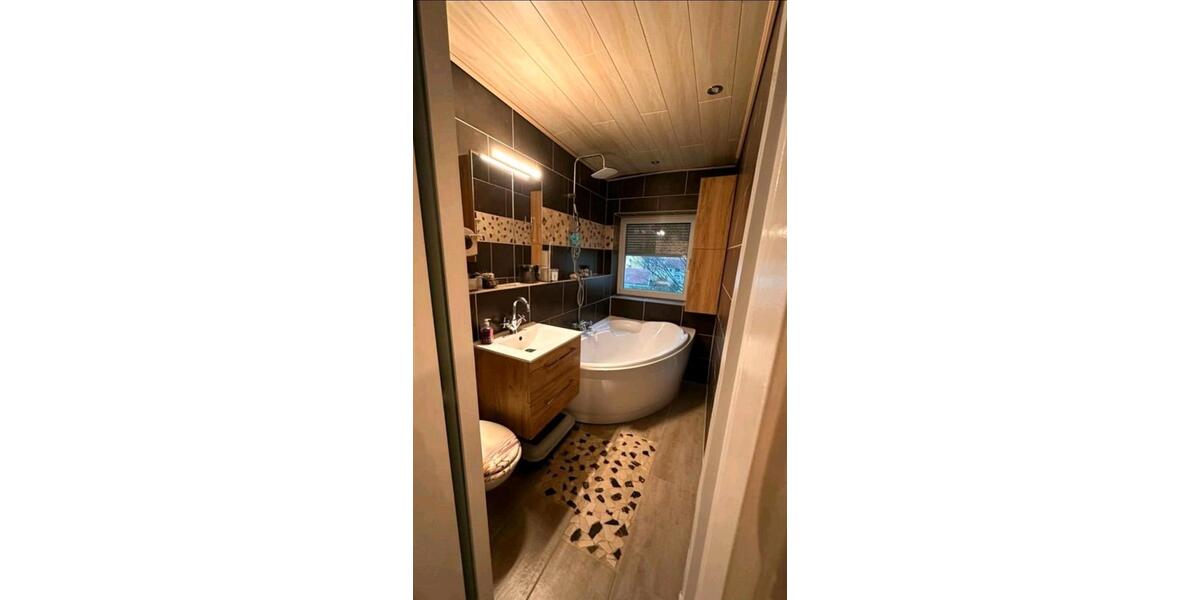 3-Zi. Wohnung, mit Balkon, EBK und Stellplätze in SZ-38226 3 zimmer