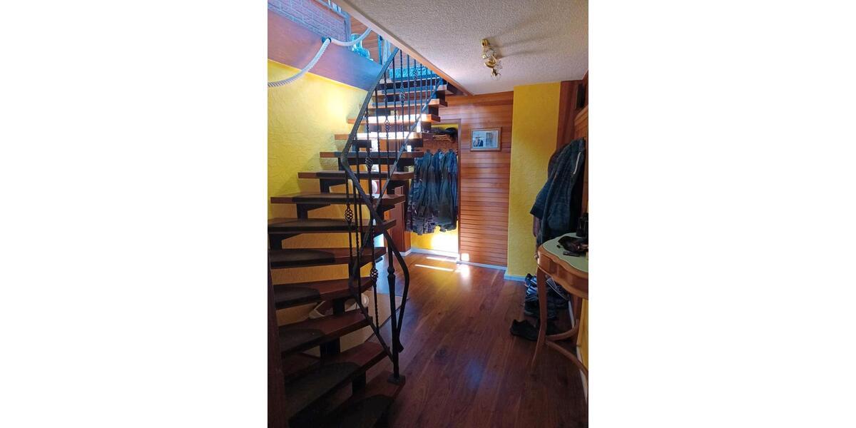 Reihenhaus Bad Salzdetfurth - 4 Zimmer, 151 m&sup2;, 260.000&euro; | Angebot:25722721