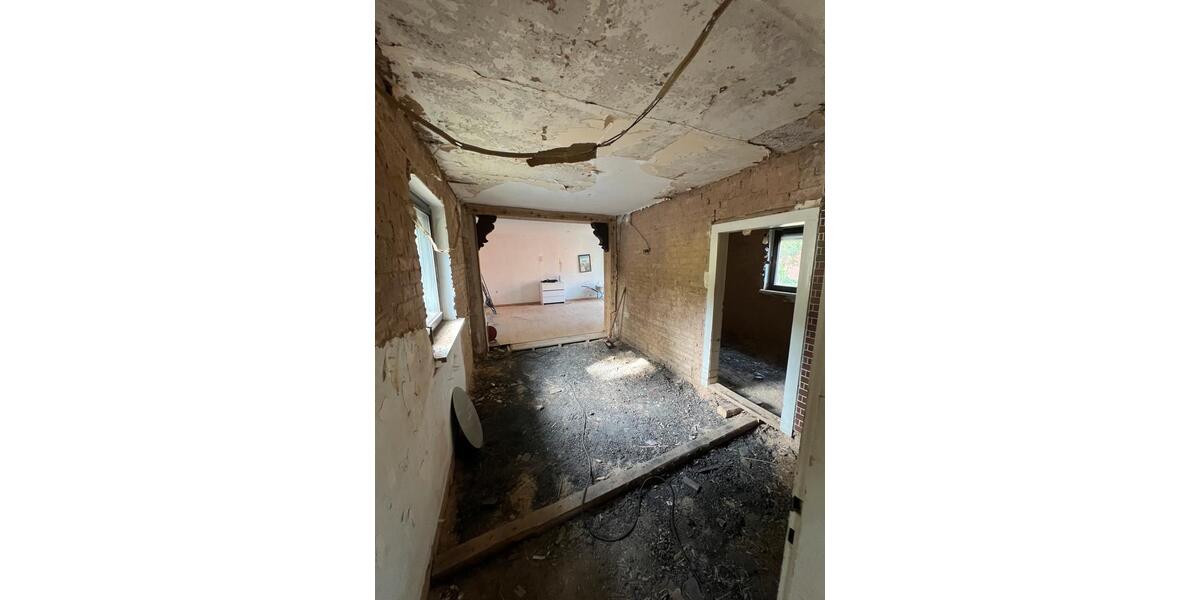 Einfamilienhaus Bad Salzdetfurth - 4 Zimmer, 96 m&sup2;, 39.000&euro; | Angebot:26504190