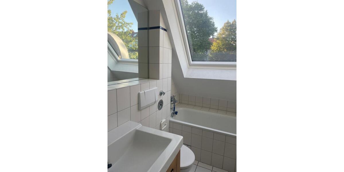 Dachgeschoßwohnung Braunschweig Nordstadt - 3 Zimmer, 70 m&sup2;, 745&euro; | Angebot:27579618