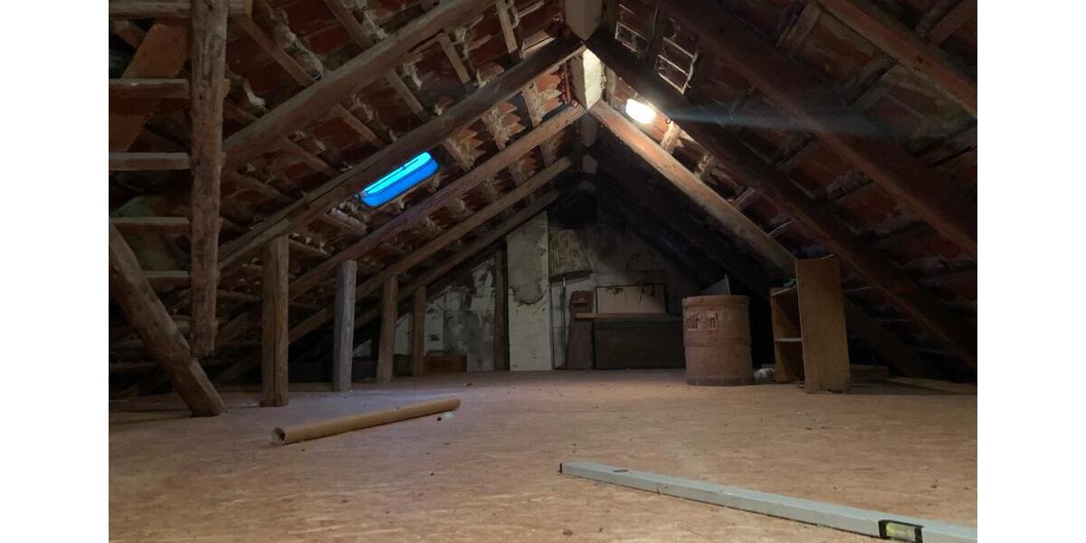 Einfamilienhaus Baddeckenstedt - 7 Zimmer, 150 m&sup2;, 135.000&euro; | Angebot:26091120