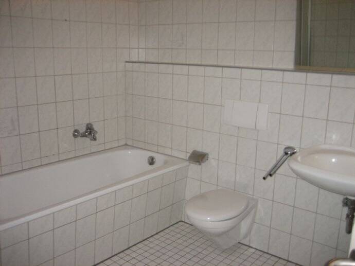 Zimmer Hildesheim Ost - 5 Zimmer, 141 m&sup2;, 1.250&euro; | Angebot:26028576