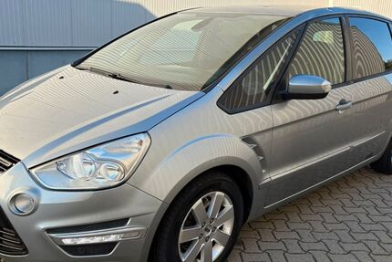 Ford S-Max 403.716 km 2.580 € Braunschweig 38112