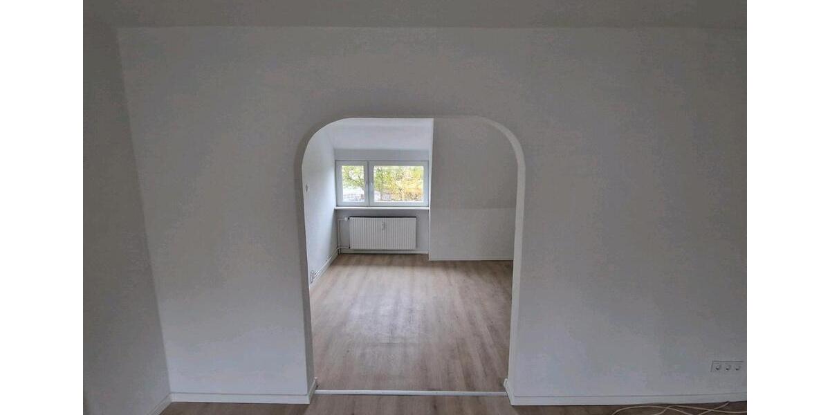 Dachgeschoßwohnung Braunschweig Wabe-Schunter-Beberbach - 2 Zimmer, 76 m&sup2;, 900&euro; | Angebot:26248122