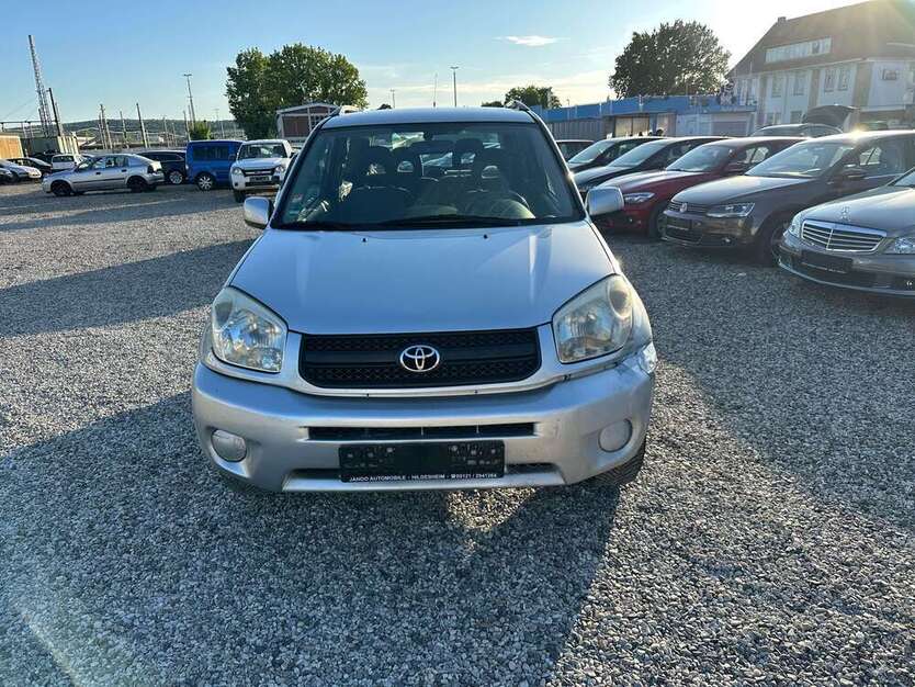 RAV 4