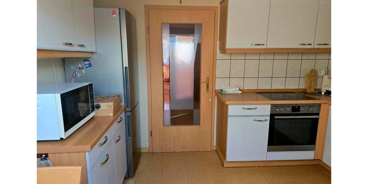 Etagenwohnung Hildesheim Bockfeld - 4 Zimmer, 120 m&sup2;, 1.500&euro; | Angebot:24550240
