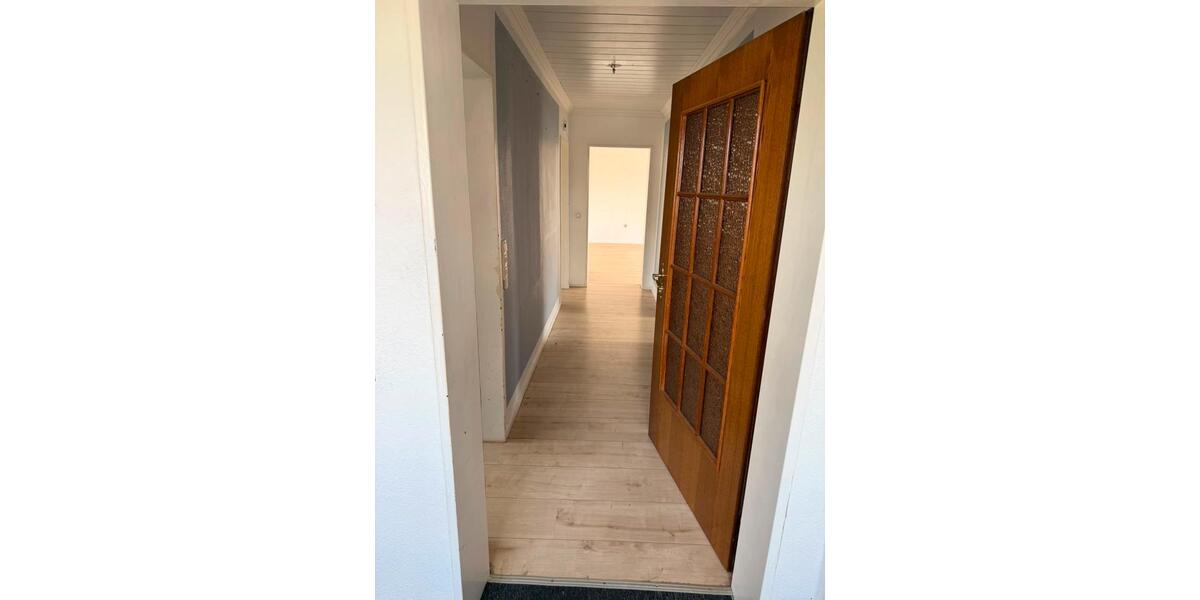Einfamilienhaus Schwülper - 8 Zimmer, 220 m&sup2;, 259.000&euro; | Angebot:27162853