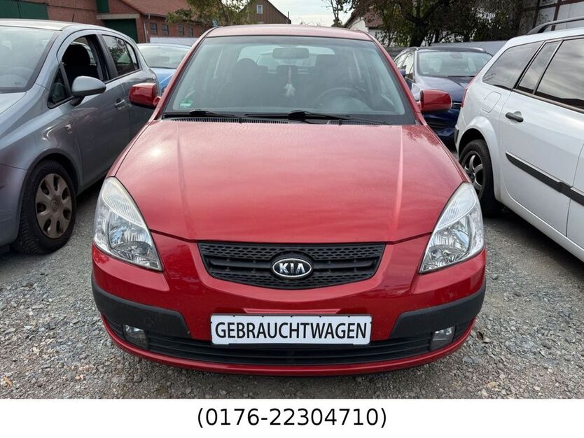Kia Rio 129.000 km 4.990 € Adersheim 38304