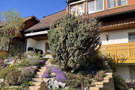 Wohnung zum Mieten in Emtmannsberg 750 € 90 m²