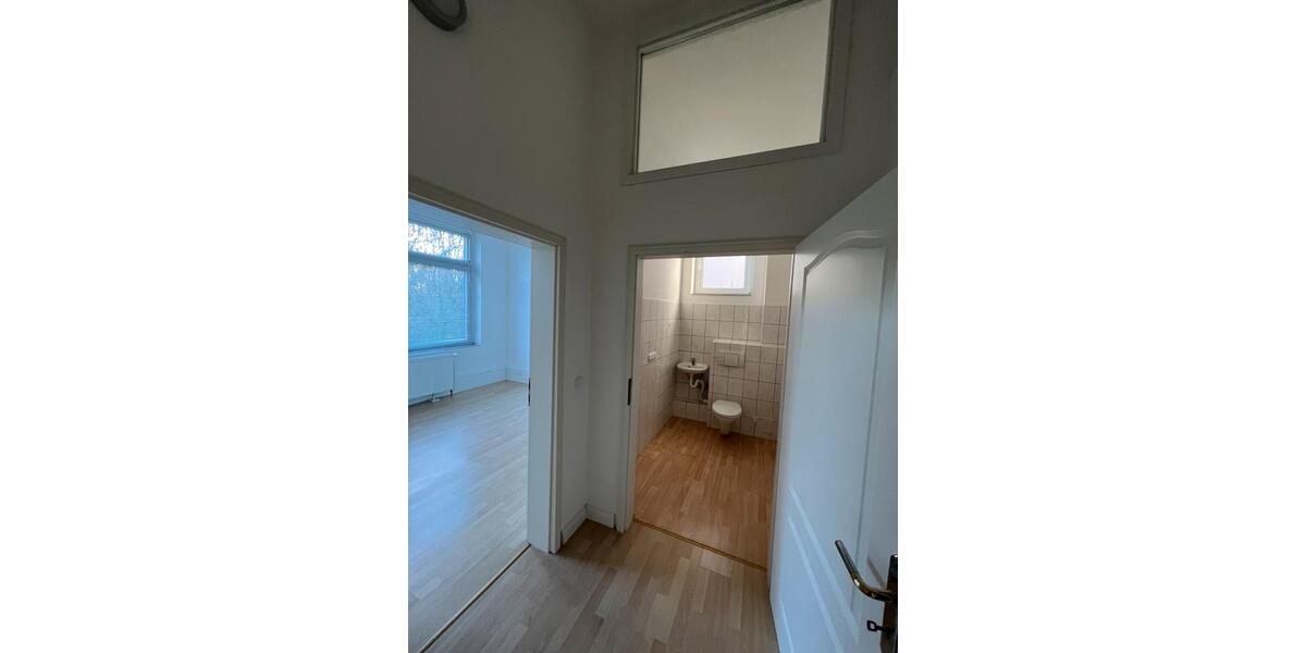 Hochparterre Hildesheim - 4 Zimmer, 103 m&sup2;, 1.140&euro; | Angebot:26233635