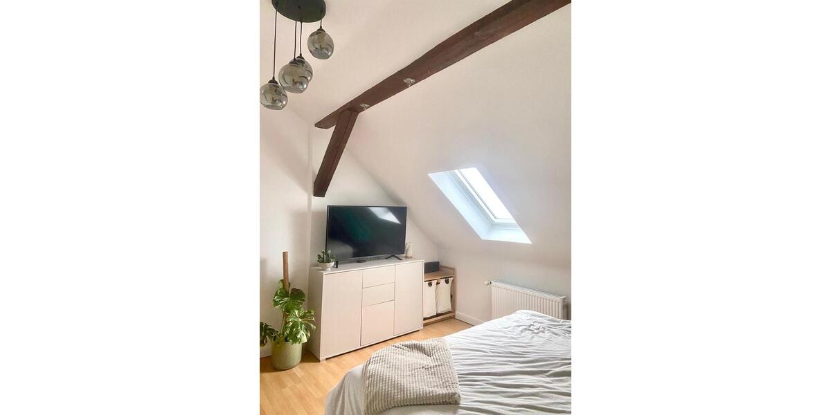 Dachgeschoßwohnung Braunschweig Wabe-Schunter-Beberbach - 2.5 Zimmer, 90 m&sup2;, 810&euro; | Angebot:25232088