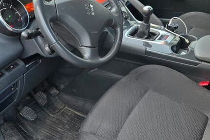 Peugeot 3008 90.000 km 5.600 &euro; Braunschweig 38112
