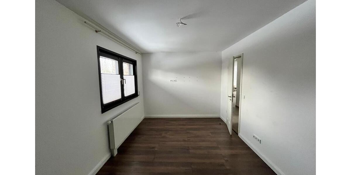 Renovierter Bungalow mit großem Garten in ruhiger Lage! 3 zimmer