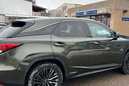 Lexus Andere 54.300 km 49.861 &euro; Hildesheim 31137