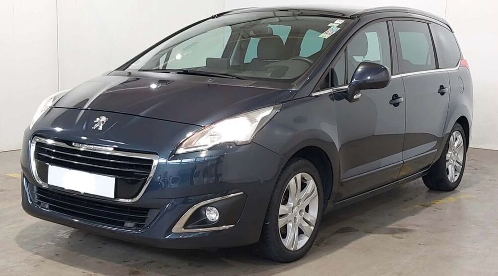 Peugeot 5008 138.000 km 12.980 € Giesen 31180