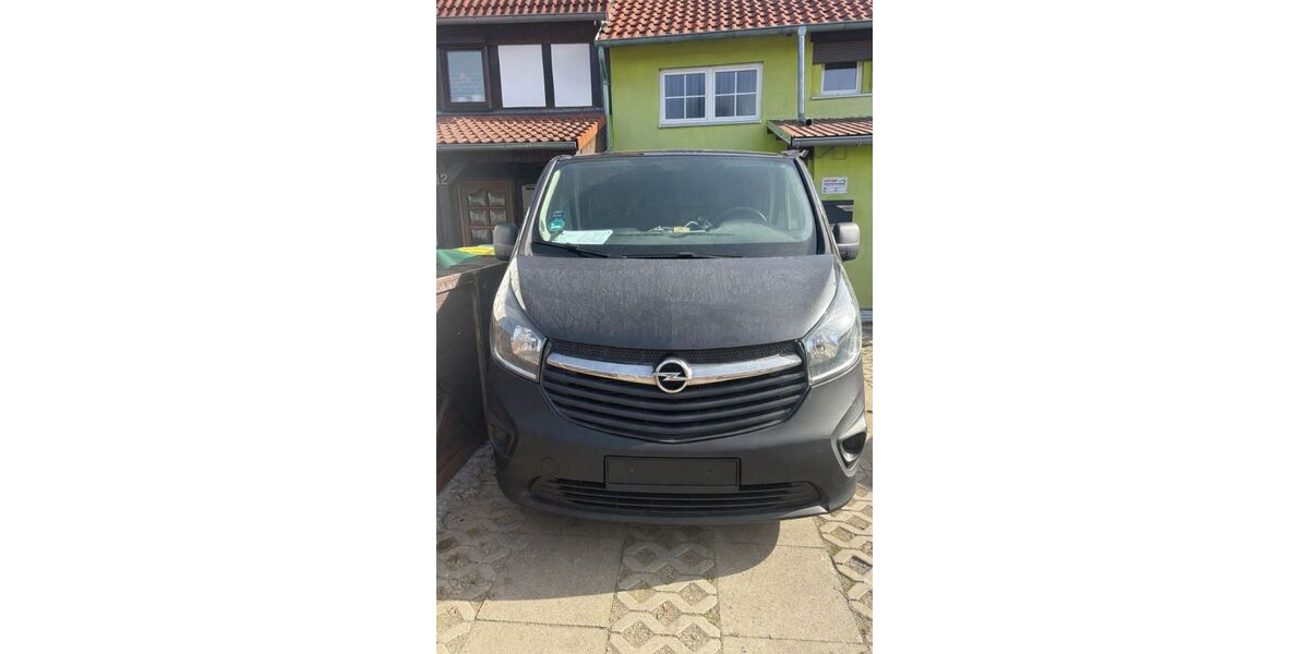 Opel Vivaro 111.000 km 9.900 &euro; Hornburg 38315
