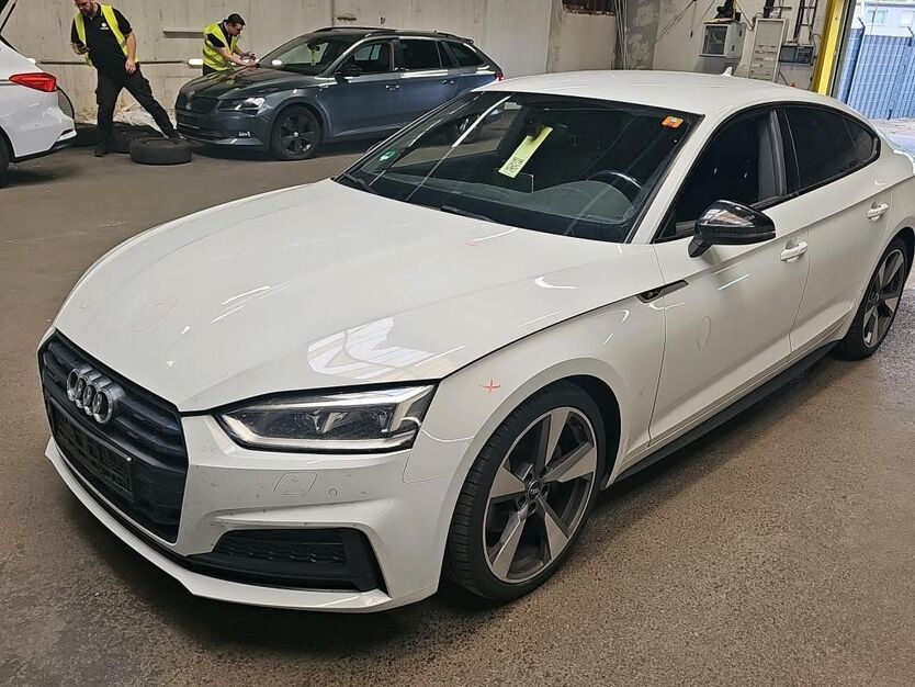 Audi A5 298.533 km 18.990 € Vechelde 38159