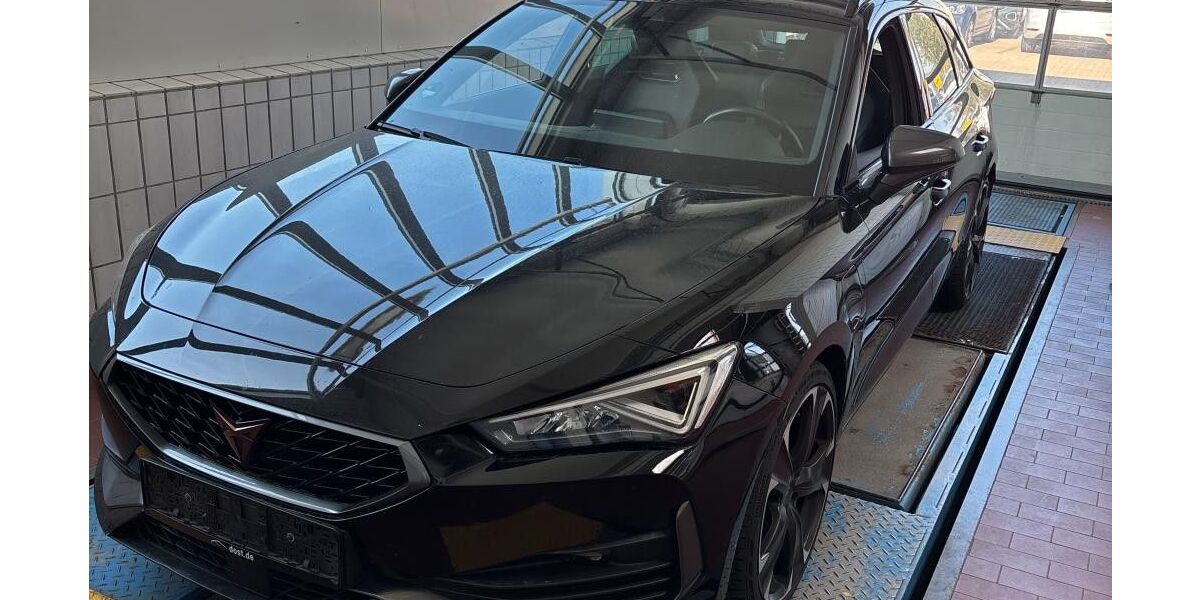 Cupra Leon 140.000 km 19.890 € Peine 31228