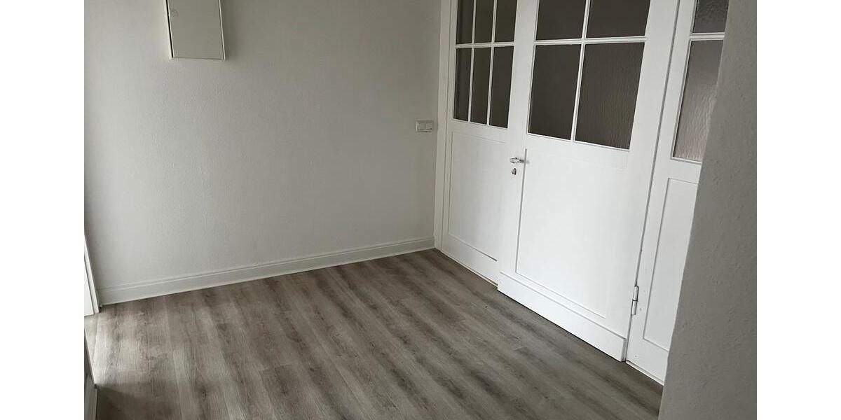 Etagenwohnung Braunschweig Östliches Ringgebiet - 3 Zimmer, 108 m&sup2;, 1.100&euro; | Angebot:24535288