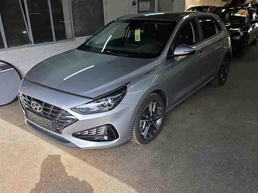 Hyundai i30 57.700 km 14.950 € Goslar 38644