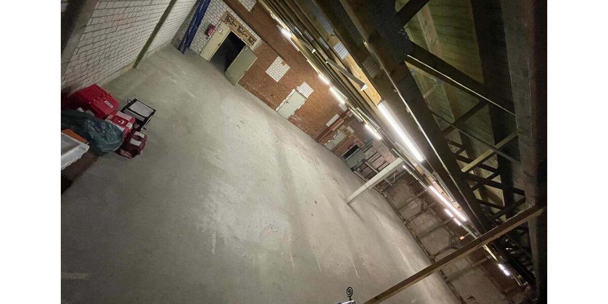 Lagerfläche in einer KalthalleScheune zimmer