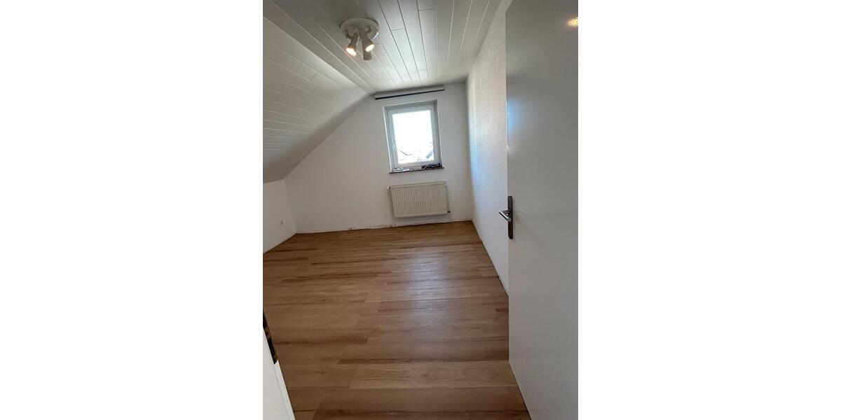 Dachgeschoßwohnung Braunschweig Heidberg-Melverode - 2 Zimmer, 53 m&sup2;, 550&euro; | Angebot:25172554