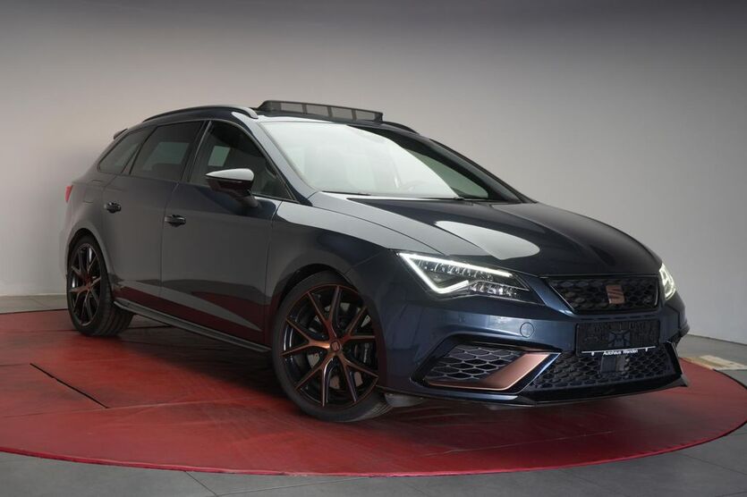 Seat Leon 78.000 km 25.200 € Braunschweig 38110