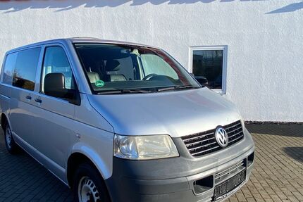 VW T5 Transporter 254.000 km 4.900 &euro; Goslar 38644