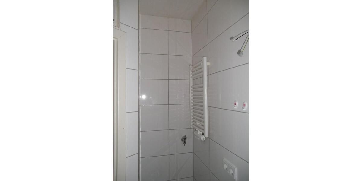 Kleine Eigentumswohnung - provisionsfrei - zu verkaufen 4 zimmer