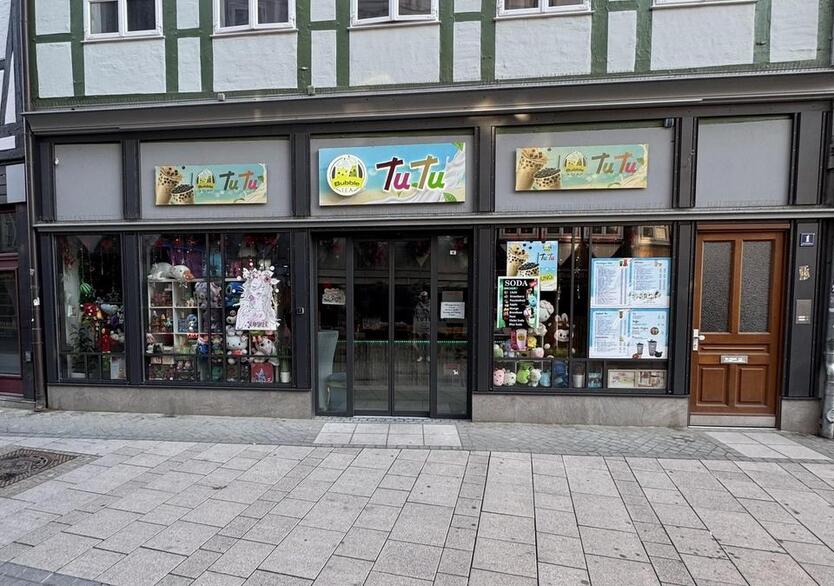 Erleben Sie die exklusive Chance: Kleiner Laden, große Wirkung in WF´s historischer Altstadt zimmer