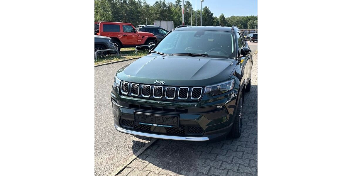Jeep Compass 58.000 km 21.900 € Braunschweig 38110