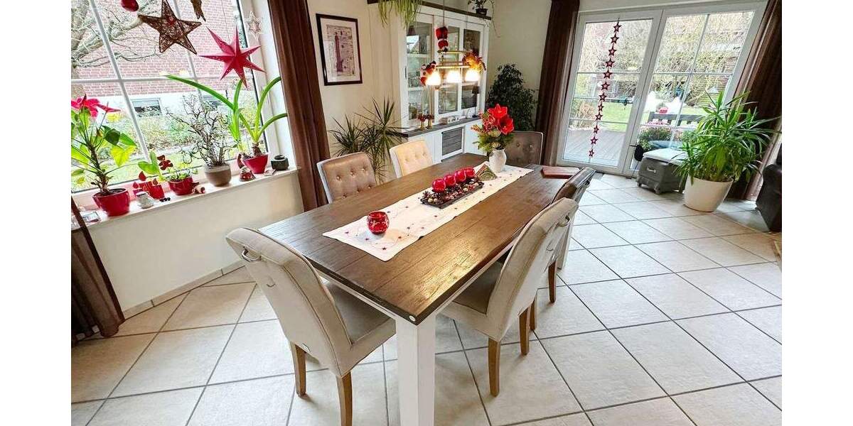 Mehr Raum als gedacht - Doppelhaushälfte mit 2 Carports, ausgebautem Spitzboden & Südwestterrasse 5 zimmer