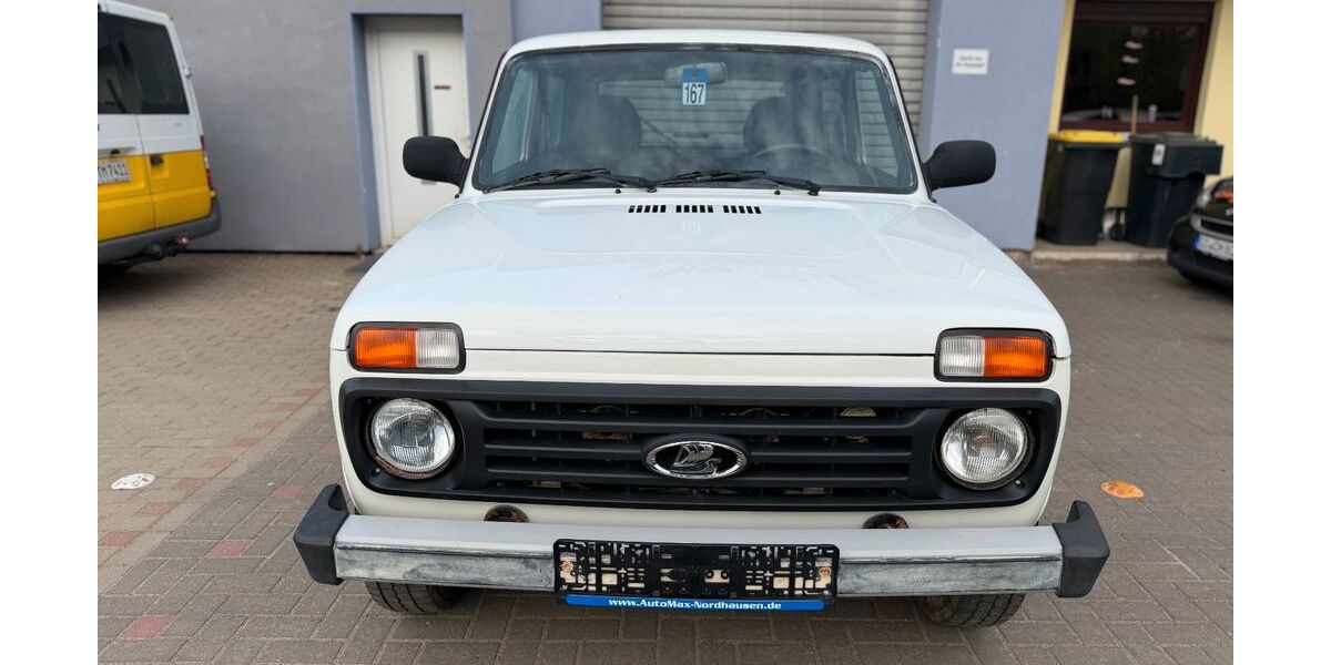 Lada Taiga 28.000 km 7.499 &euro; Goslar/Oker 38644
