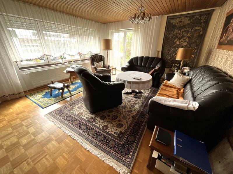 Zweigenerationenhaus oder gr. Einfamilienhaus , im Norden von Braunschweig 6 zimmer